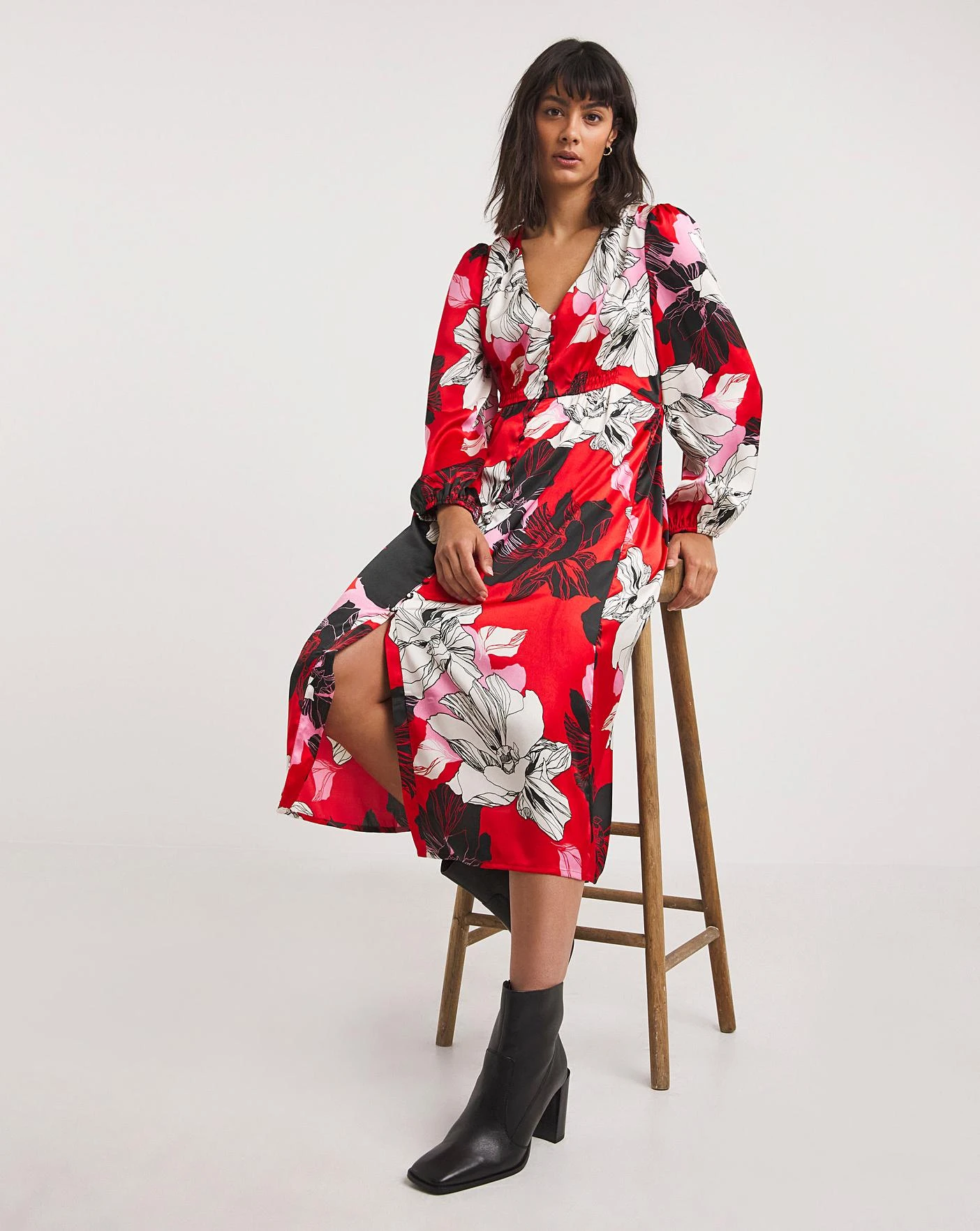 MONSON Clothing Shop 19 MONSON Clothing Shop -MONSON Clothing Shop