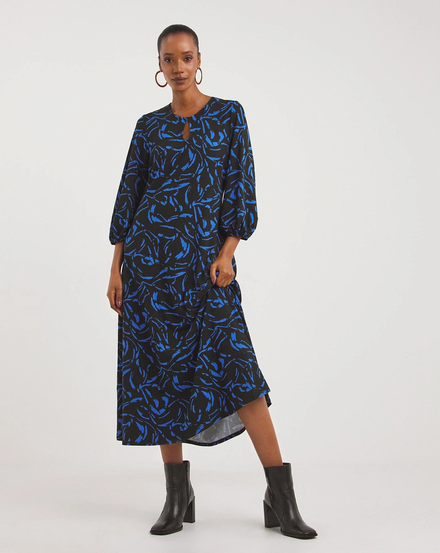 Blue Print Keyhole Soft Touch Jersey Dress| Blue Print 1 Blue Print Keyhole Soft Touch Jersey Dress| Blue Print