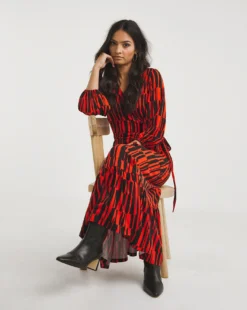Soft Touch Midi Wrap Dress| Black/Red Print 6 Soft Touch Midi Wrap Dress| Black/Red Print -MONSON Clothing Shop x01gh726705w