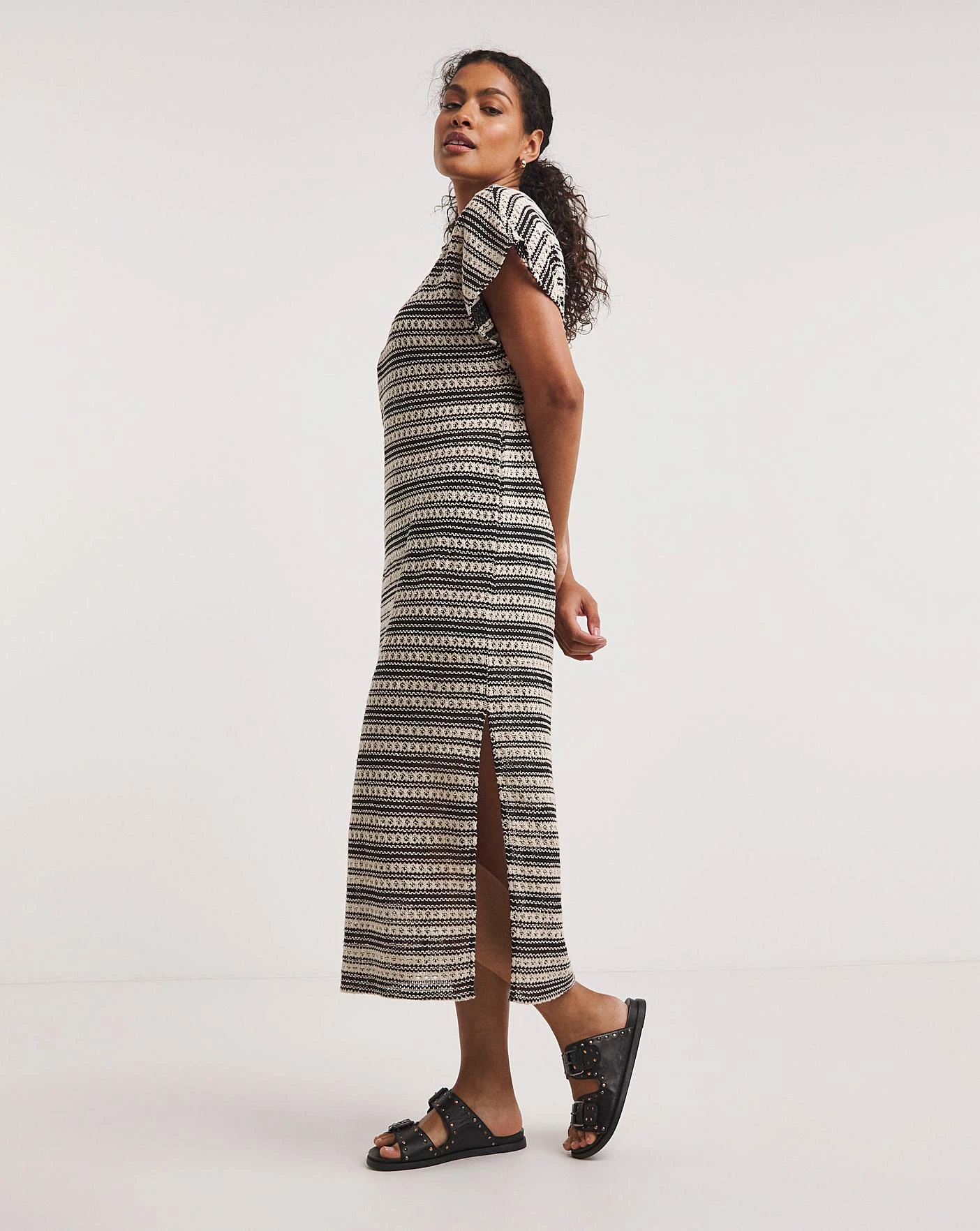 Roma Crochet Maxi Beach Dress| Mono 2 Roma Crochet Maxi Beach Dress| Mono - Image 2