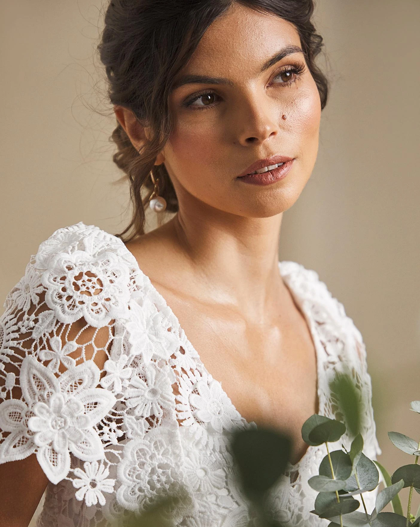 Joanna Hope Ivory 3D Lace Midi Dress| Ivory 4 Joanna Hope Ivory 3D Lace Midi Dress| Ivory - Image 4