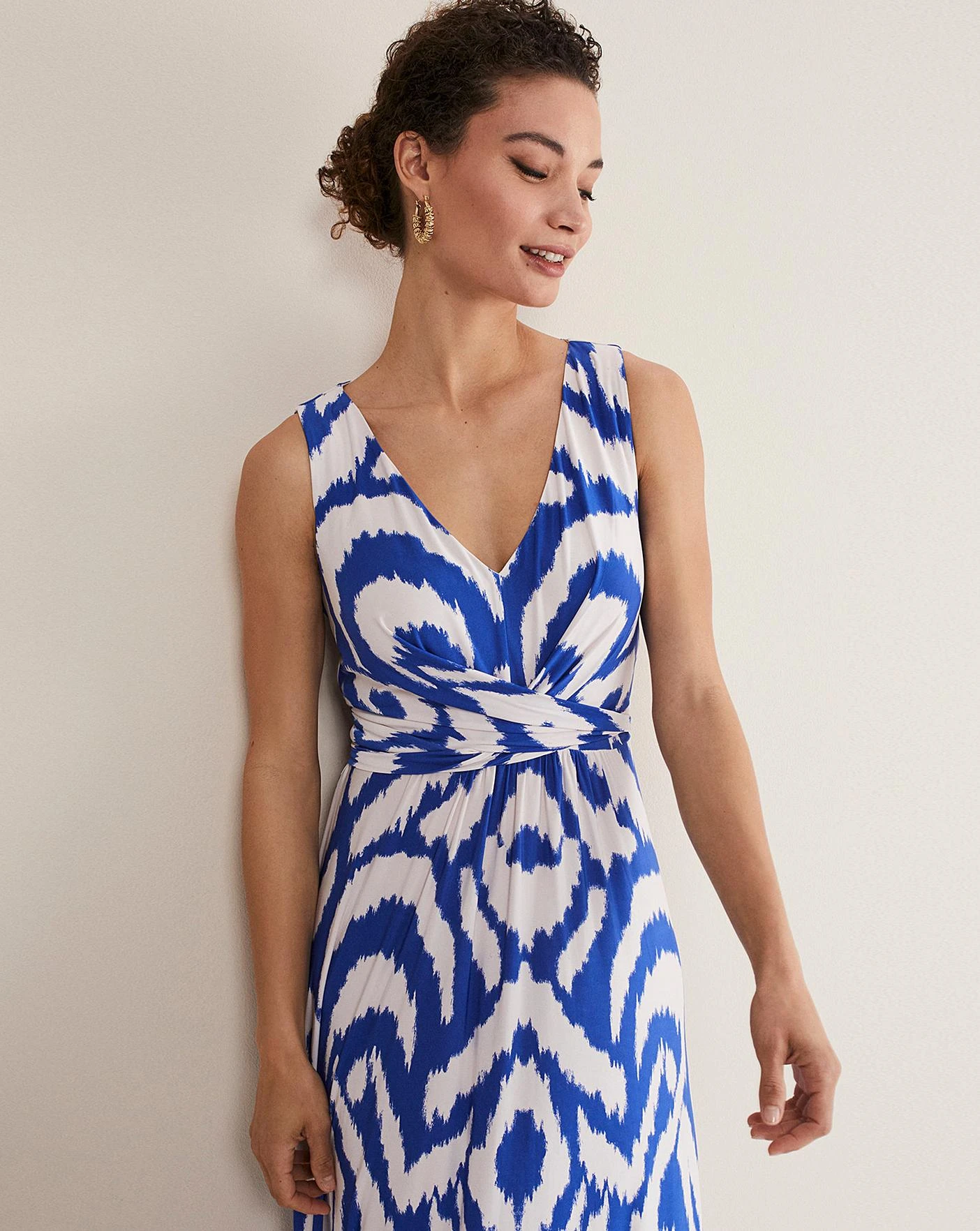 Phase Eight Artemis Jersey Print Maxi Dress| Blue Multi-coloured 5 Phase Eight Artemis Jersey Print Maxi Dress| Blue Multi-coloured - Image 5